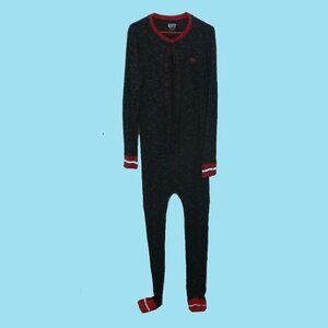 Lazy One  men's L sleeper with the moose caboose trap door EUC